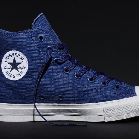 chuck taylor blue high top